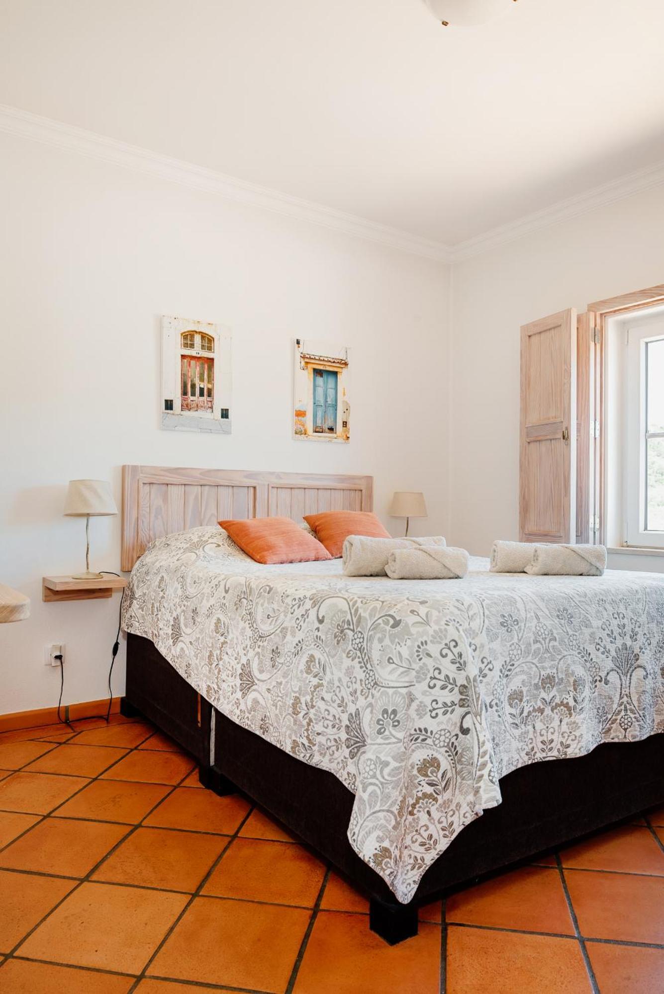 B&B Entrecolinas Paderne  Buitenkant foto