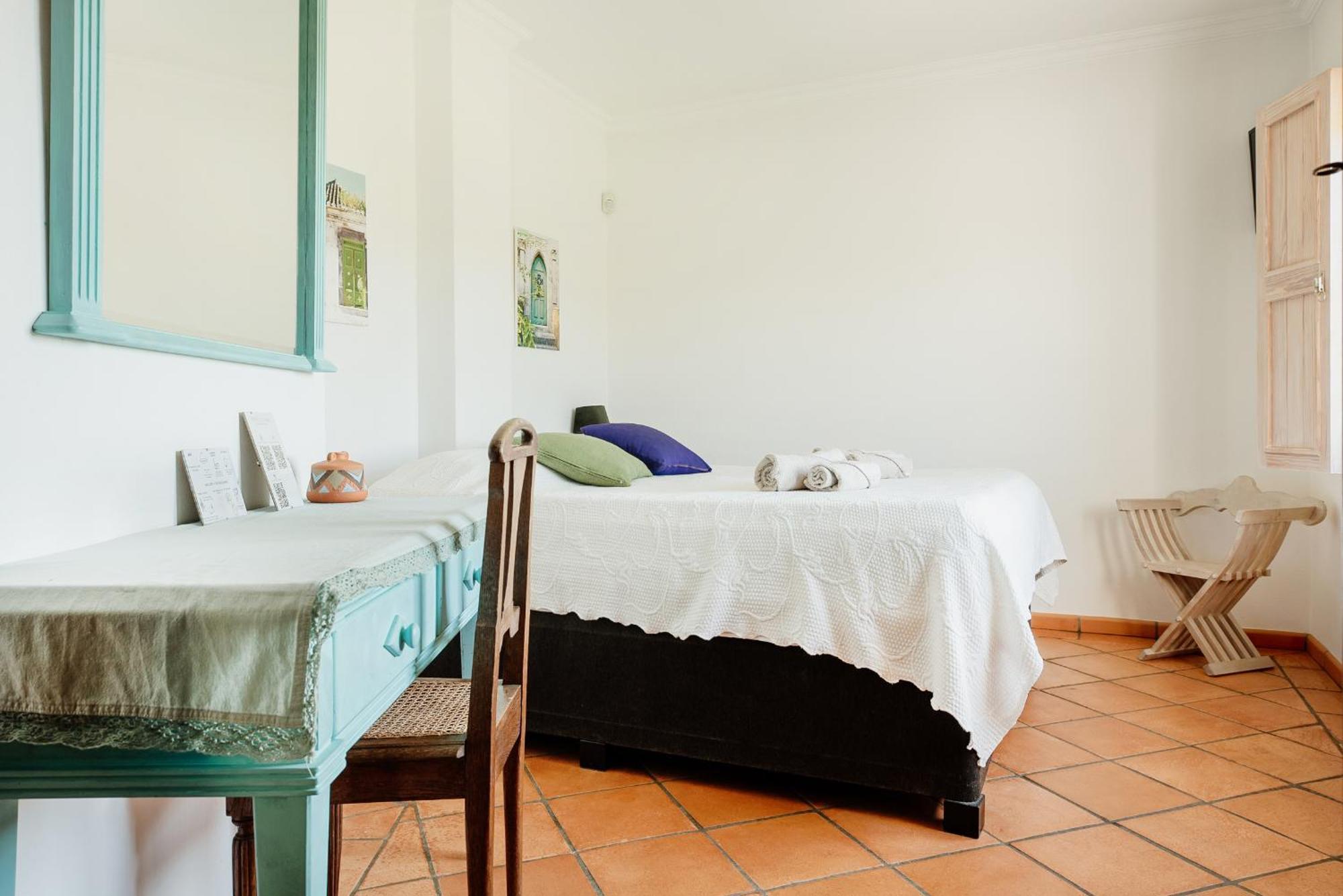 B&B Entrecolinas Paderne  Buitenkant foto